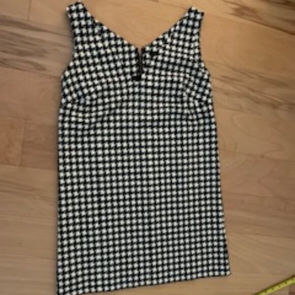 Ann Taylor Houndstooth V-Neck Sleeveless Shift Dress sz 0 - Picture 6 of 11